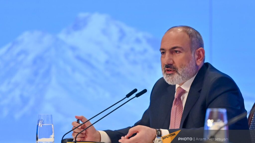 Արարատի սիմվոլիզմի դեմ կռիվ են տվել ընդամենը 2 կառավարիչներ՝ Սուլթան Աբդուլ Համիդ 2-րդը և Փաշինյանը