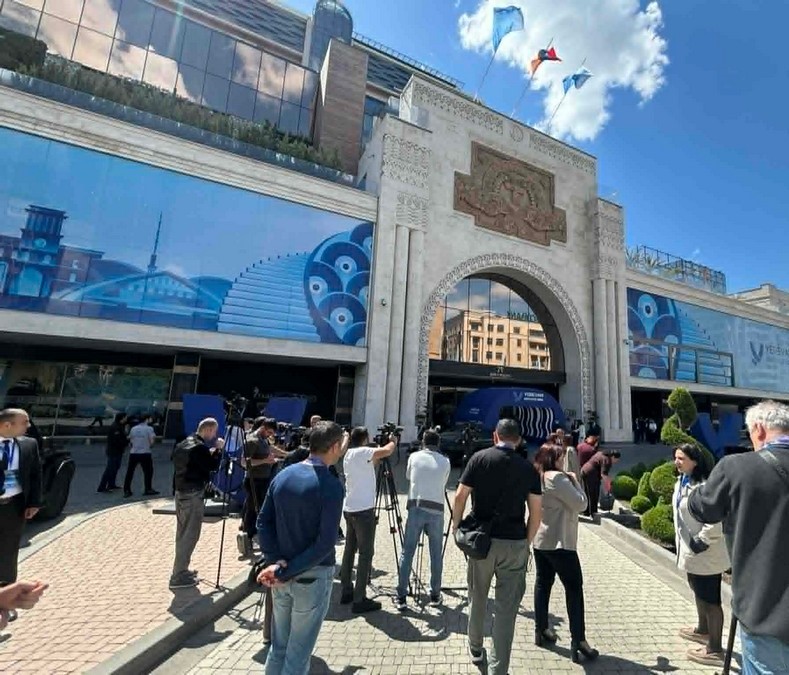 Հայ լրագրողների գործունեությունը խոչընդոտվեց, մինչդեռ միջազգային լրագրողներին թույլ տվեցին մուտք գործել համաժողովի տարածք