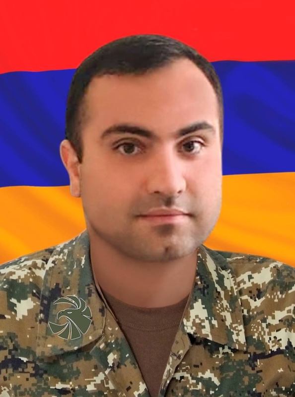 Նոր գիրք. «Ազգային հերոս Վաչագան Մանուկյանը»