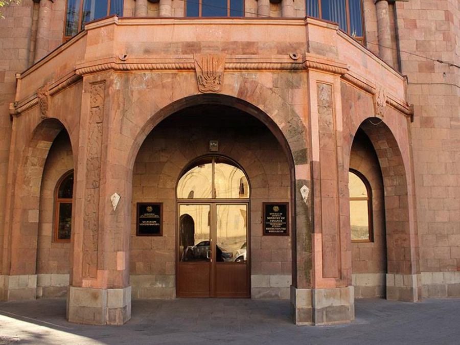 Պարզվում է՝ երկրի գլխավոր ֆինանսական գերատեսչությունը, որը կոչված է մշակելու և իրականացնելու պետական ֆինանսական քաղաքականությունը, սեփական կարիքների համար միլիոնավոր դրամների խորհրդատվական ծառայություններ է ձեռք բերում արտաքին մասնագետներից