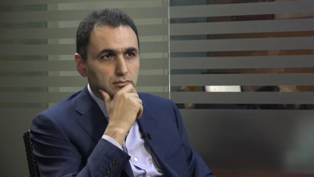 Վաղ առավոտյան ձերբակալել են Ավետիք Չալաբյանին