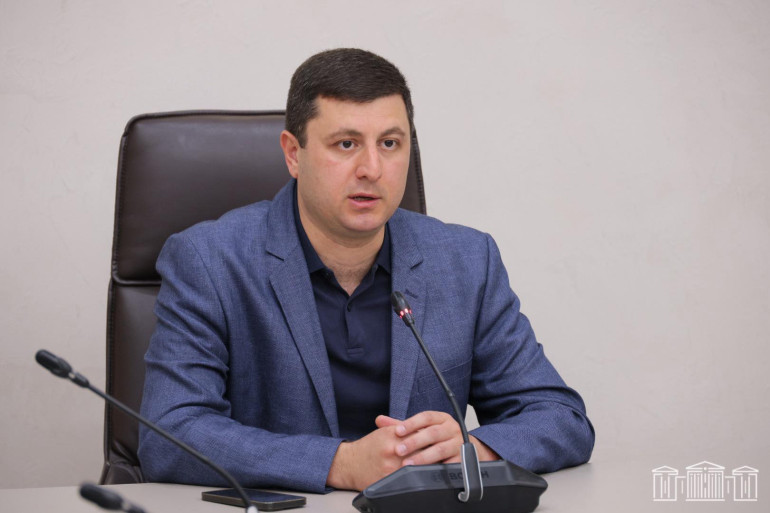 25-օրյա վարժական հավաքների ժամկետը հնարավոր է 4-5 օրով կրճատել, սակայն իշխանությունը դա դիտարկում է որպես պատիժ և դեռևս չի գնում այդ քայլին․ Աբրահամյան
